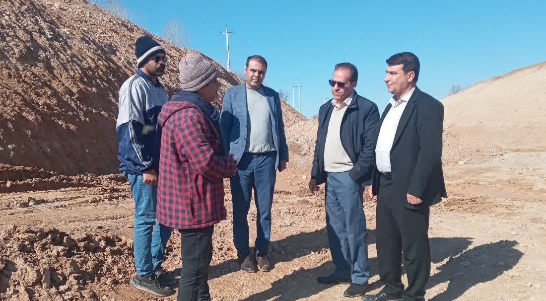 بازدید فرماندار و معاون اداره کل راه و شهرسازی استان از پروژه محور ارتباطی ویسیان به سراب دوره