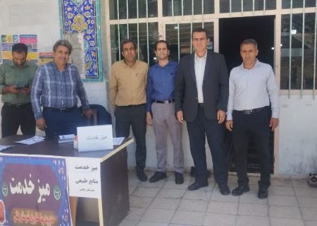 برپایی میز خدمت جهاد کشاورزی درنماز جمعه ۲۲ خرداد ماه