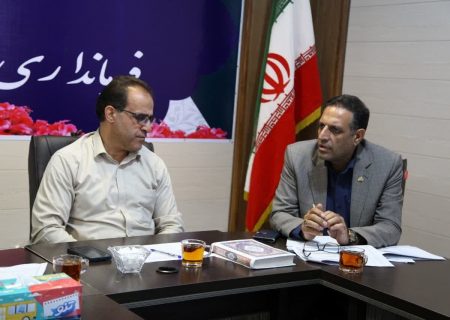 جلسه بررسی وضعیت شبکه های ثابت و همراه در شهرستان چگنی