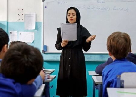 معلم، پرچمدار نسل تمدن‌ساز